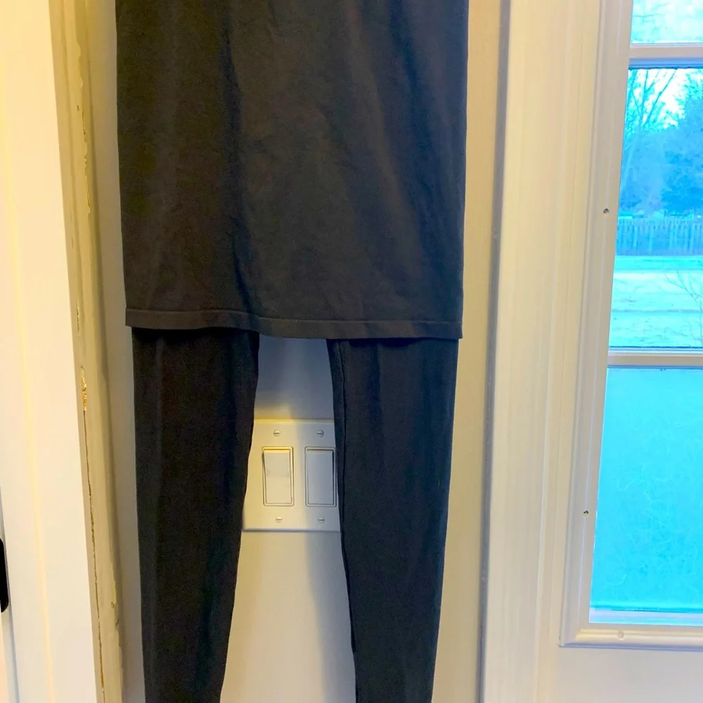 M.Rena 2 pairs. Full Length Seamless Skirted Leggings. Dark grey & black. - Picture 5 of 10